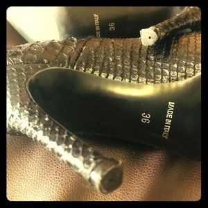 Bagatt leather high heels. Size 6.